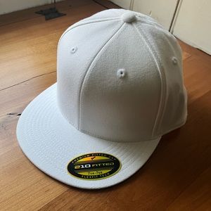 210 Fitted ball cap 7-1/4 - 7-5/8